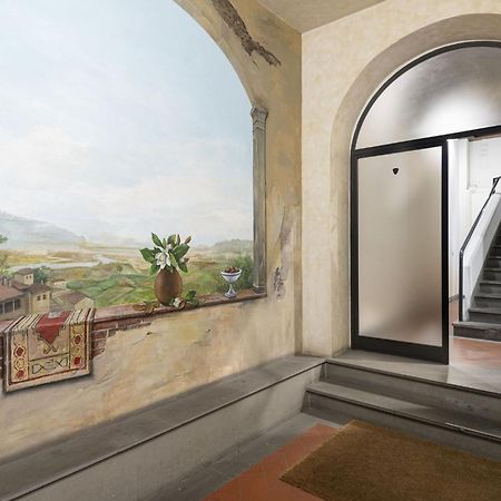 Signoria Apartment With Patio Florence Luaran gambar