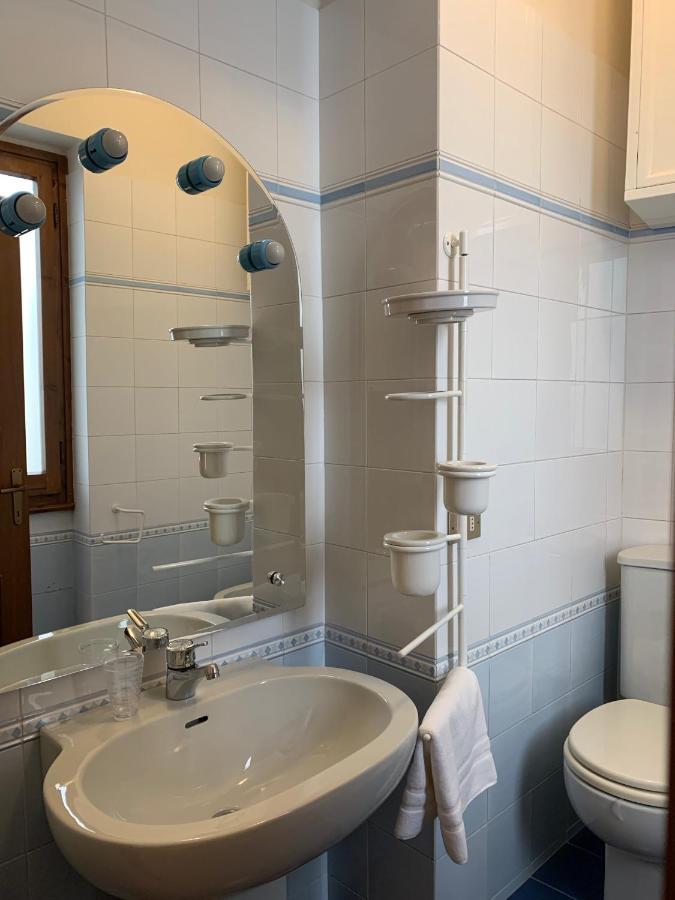 Signoria Apartment With Patio Florence Luaran gambar