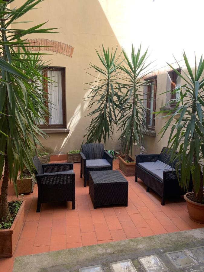 Signoria Apartment With Patio Florence Luaran gambar